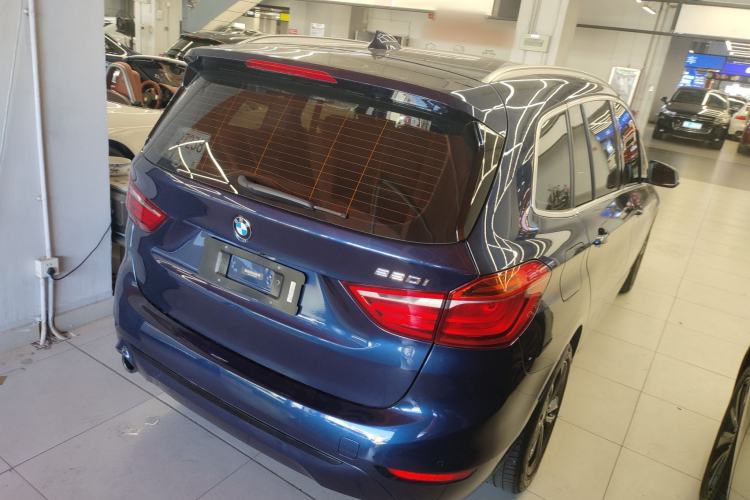 Used BMW 2 Series Gran Tourer 2018 220i Luxury Sports Package Exterior 5