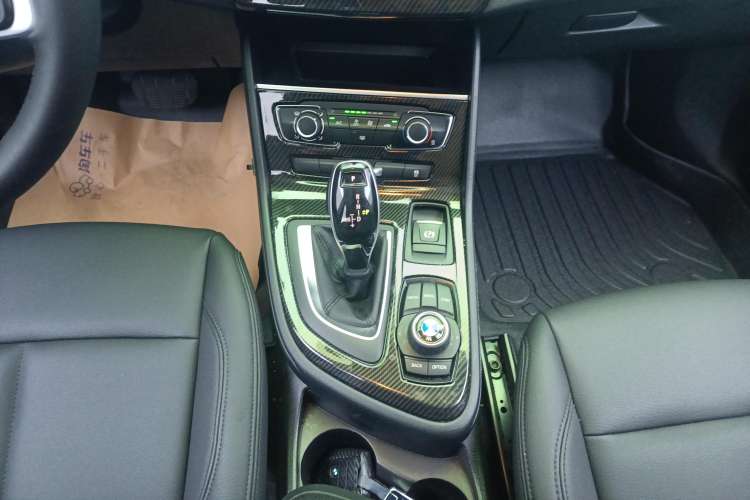 Used BMW 2 Series Gran Tourer 2018 220i Leading Model Gear Lever