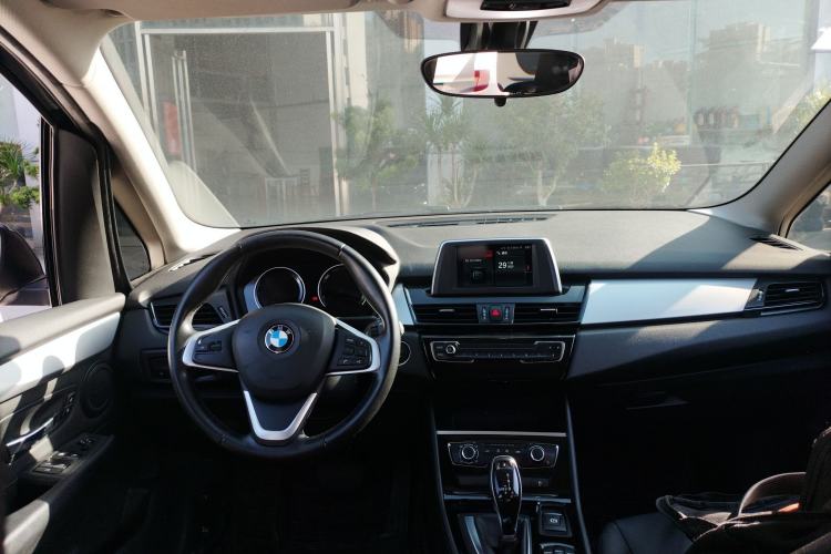 Used BMW 2 Series Gran Tourer 2018 220i Leading Model Interior 2