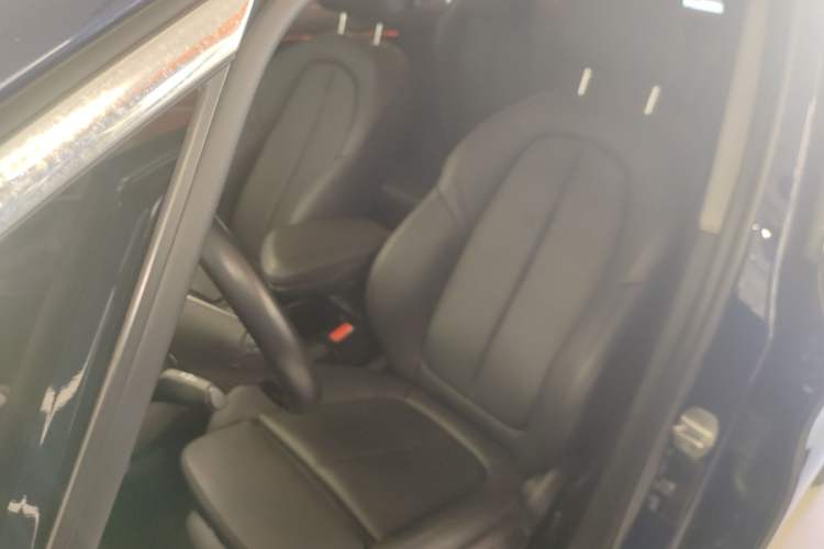 Used BMW 2 Series Gran Tourer 2018 220i Luxury Sports Package Left Front Seat