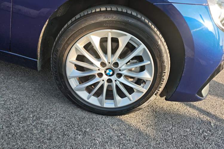 Used BMW 2 Series Gran Tourer 2018 220i Leading Model Right Front Wheel Hub
