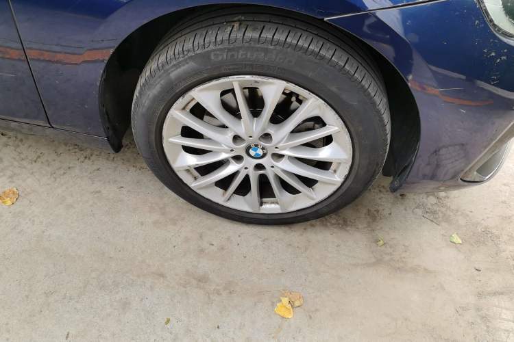 Used BMW 2 Series Gran Tourer 2018 220i Leading Model Right Front Wheel Hub