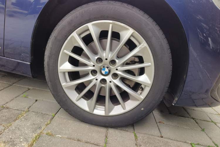 Used BMW 2 Series Gran Tourer 2018 220i Leading Model Right Front Wheel Hub