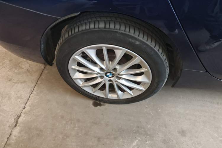 Used BMW 2 Series Gran Tourer 2018 220i Leading Model Right Rear Wheel Hub