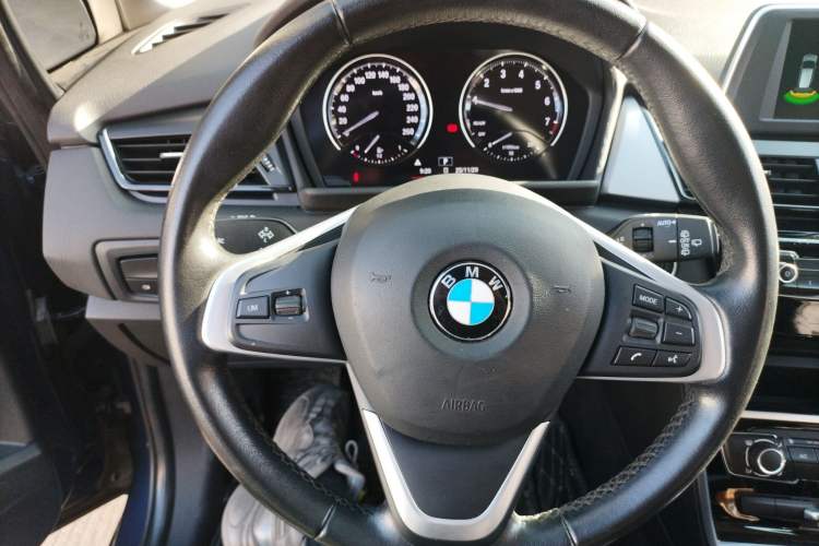 Used BMW 2 Series Gran Tourer 2018 220i Leading Model Steering Wheel