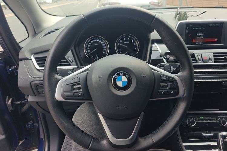 Used BMW 2 Series Gran Tourer 2018 220i Luxury Sports Package Steering Wheel