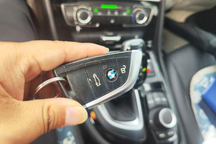 Used BMW 2 Series Gran Tourer 2018 220i Leading Model Vehicle Key