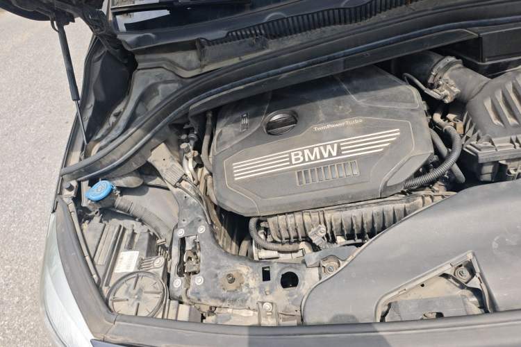 Used BMW 2 Series Gran Tourer 2018 220i Leading Model Engine Bay Right