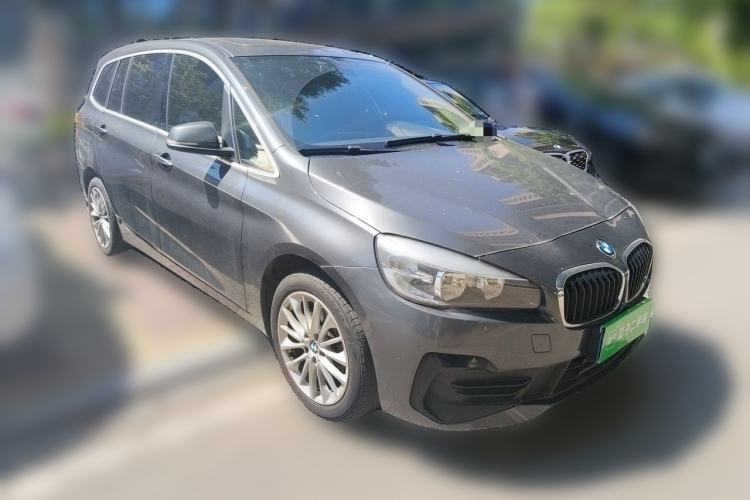 Used BMW 2 Series Gran Tourer 2018 220i Leading Model Front Right 45 Deg