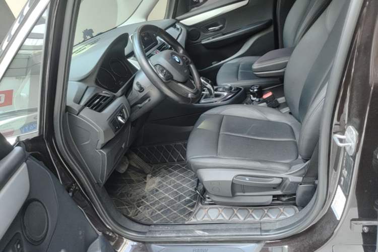 Used BMW 2 Series Gran Tourer 2018 220i Leading Model Left Front Seat