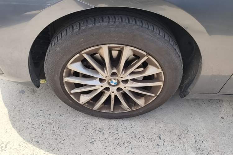 Used BMW 2 Series Gran Tourer 2018 220i Leading Model Left Front Wheel Hub