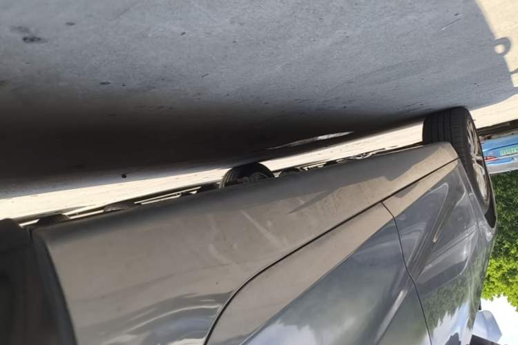 Used BMW 2 Series Gran Tourer 2018 220i Leading Model Left Side Sill