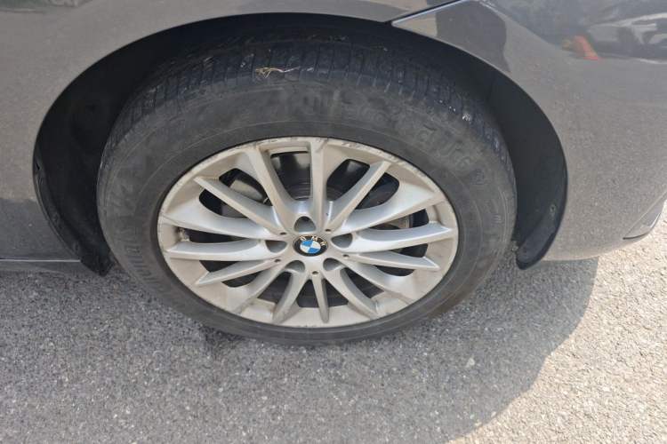 Used BMW 2 Series Gran Tourer 2018 220i Leading Model Right Front Wheel Hub