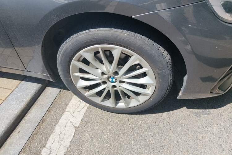 Used BMW 2 Series Gran Tourer 2018 220i Leading Model Right Front Wheel Hub