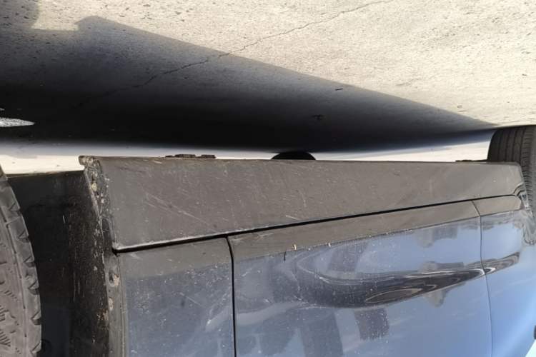 Used BMW 2 Series Gran Tourer 2018 220i Leading Model Right Side Sill