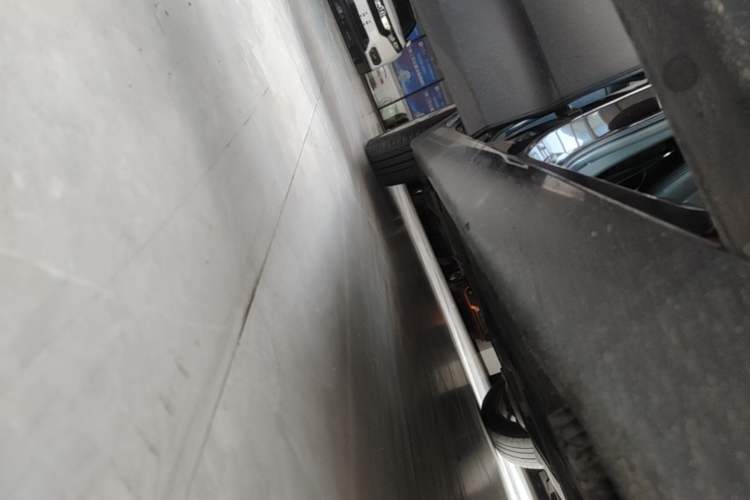 Used BMW 2 Series Gran Tourer 2018 220i Leading Model Right Side Sill