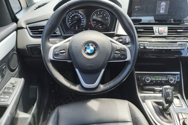 Used BMW 2 Series Gran Tourer 2018 220i Leading Model Steering Wheel