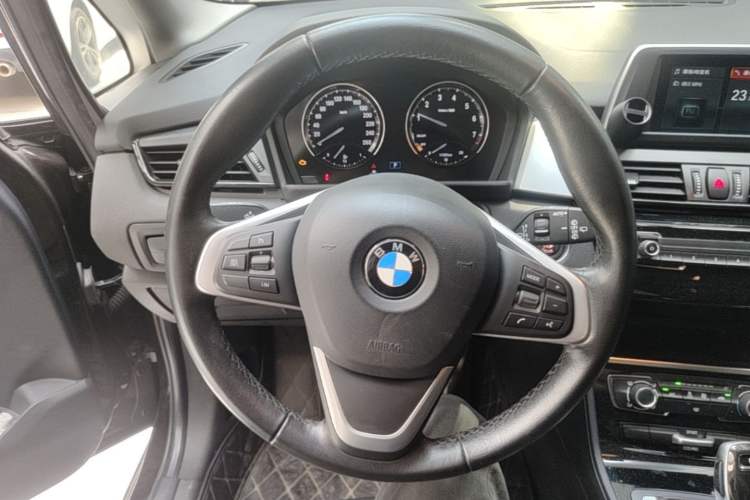 Used BMW 2 Series Gran Tourer 2018 220i Leading Model Steering Wheel