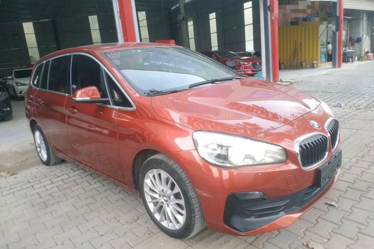 Used BMW 2 Series Gran Tourer 2018 220i Leading Model Front Right 45 Deg