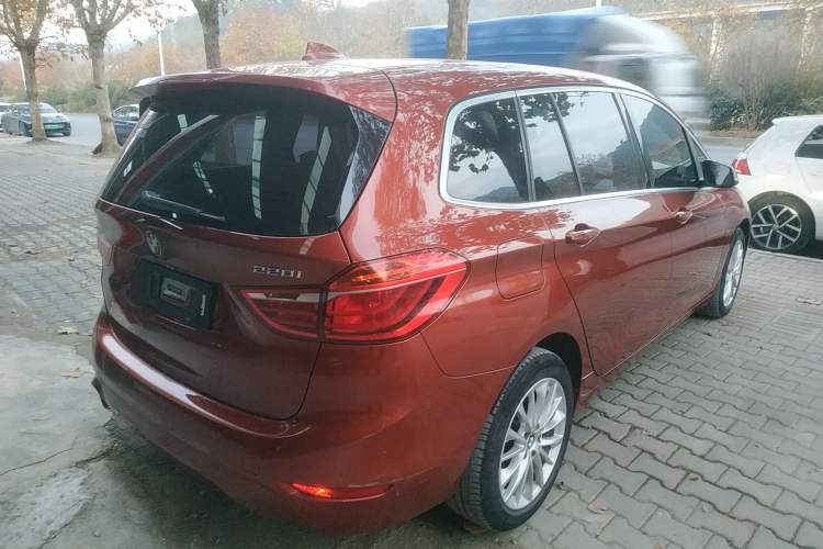 Used BMW 2 Series Gran Tourer 2018 220i Leading Model Rear Right 45 Deg