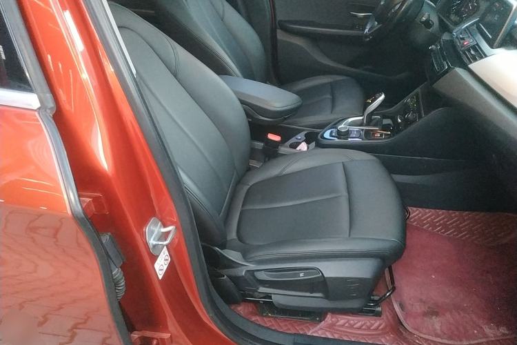 Used BMW 2 Series Gran Tourer 2018 220i Leading Model Right Front Seat