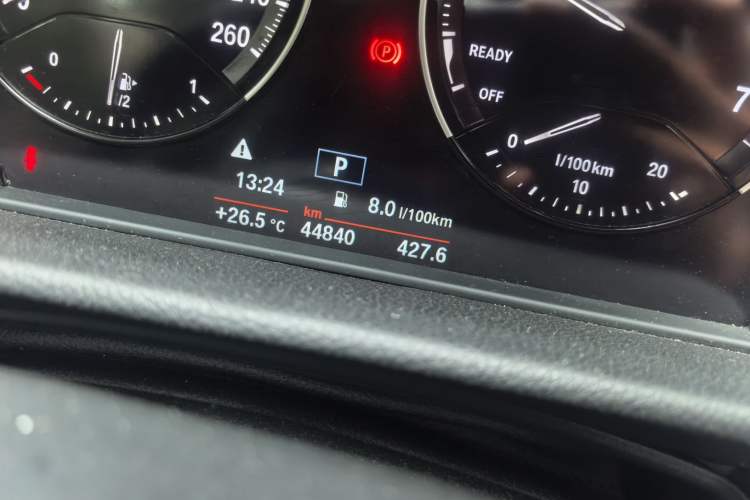Used BMW 2 Series Gran Tourer 2018 220i Leading Model Odometer Close Up