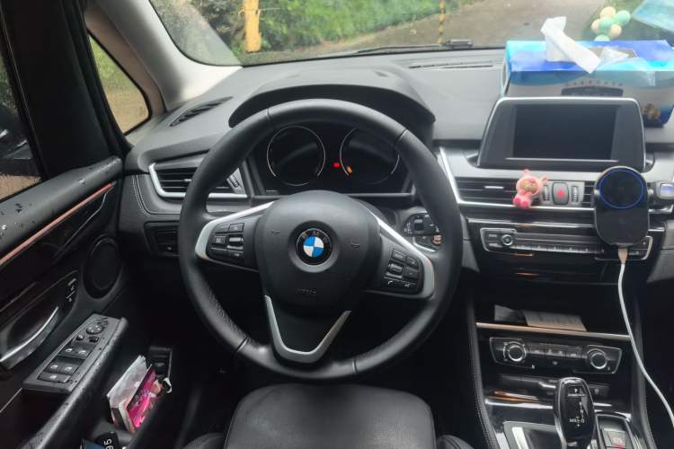 Used BMW 2 Series Gran Tourer 2018 220i Leading Model Steering Wheel