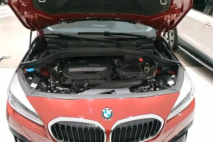Used BMW 2 Series Gran Tourer 2018 220i Luxury Sports Package Engine Bay