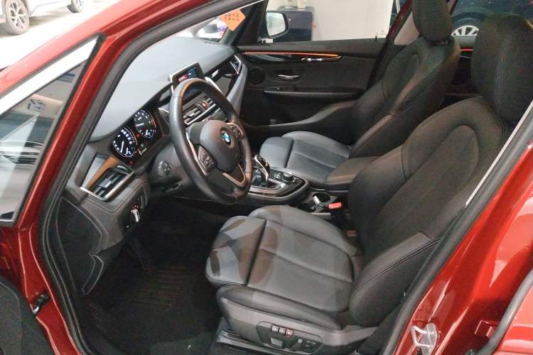 Used BMW 2 Series Gran Tourer 2018 220i Luxury Sports Package Left Front Seat