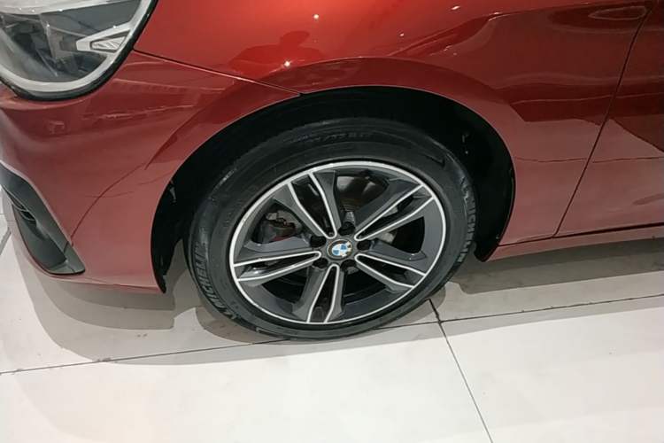 Used BMW 2 Series Gran Tourer 2018 220i Luxury Sports Package Left Front Wheel Hub