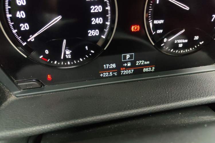 Used BMW 2 Series Gran Tourer 2018 220i Leading Model Odometer Close Up