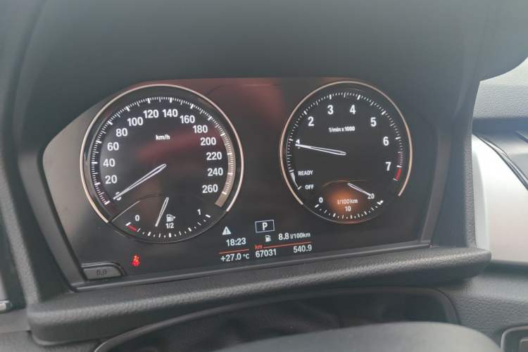 Used BMW 2 Series Gran Tourer 2018 220i Leading Model Odometer Close Up