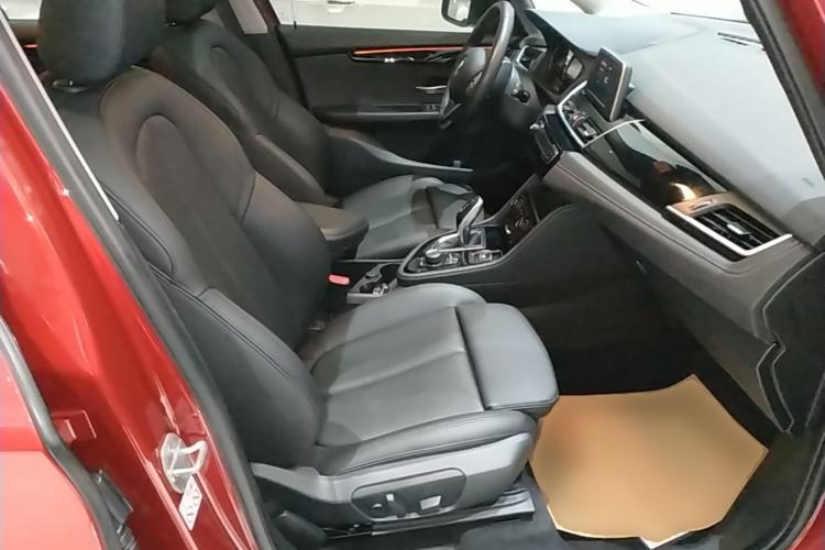 Used BMW 2 Series Gran Tourer 2018 220i Luxury Sports Package Right Front Seat