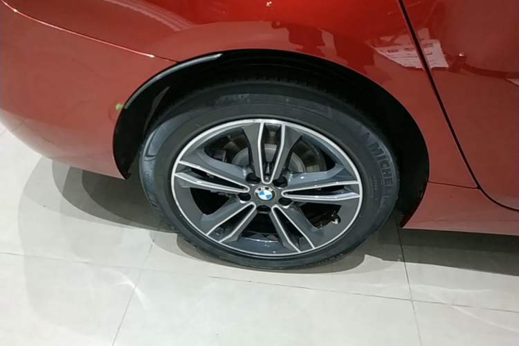 Used BMW 2 Series Gran Tourer 2018 220i Luxury Sports Package Right Rear Wheel Hub