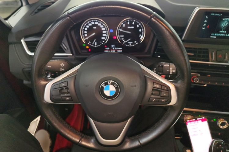 Used BMW 2 Series Gran Tourer 2018 220i Luxury Sports Package Steering Wheel