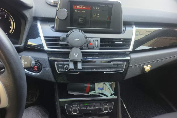 Used BMW 2 Series Gran Tourer 2018 220i Luxury Sports Package Audio And AC Panel