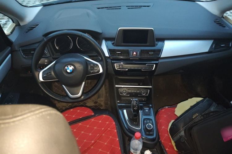 Used BMW 2 Series Gran Tourer 2018 220i Leading Model Center Console