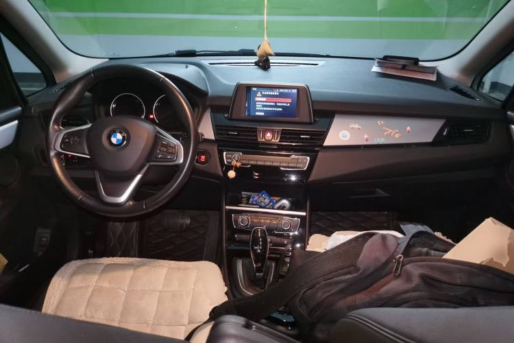 Used BMW 2 Series Gran Tourer 2018 220i Leading Model Center Console