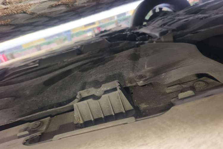 Used BMW 2 Series Gran Tourer 2018 220i Luxury Sports Package Chassis Front Left