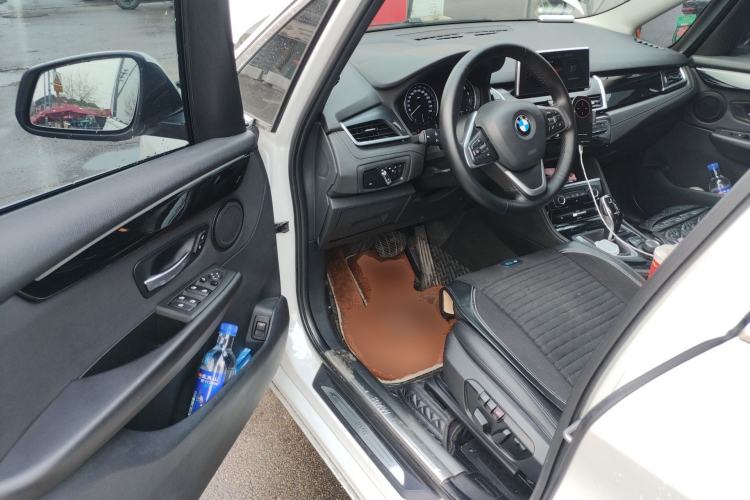Used BMW 2 Series Gran Tourer 2018 220i Luxury Sports Package Driver Seat