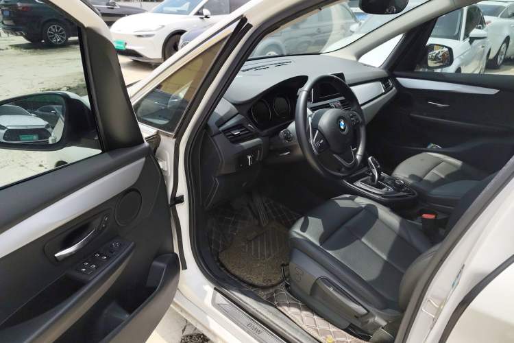 Used BMW 2 Series Gran Tourer 2018 220i Leading Model Driver Seat