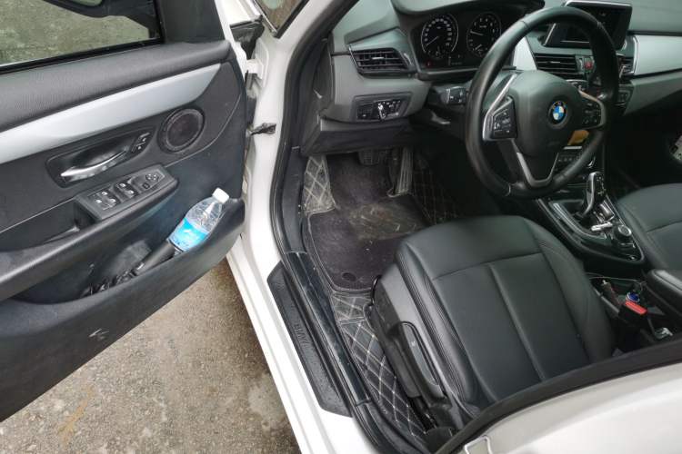 Used BMW 2 Series Gran Tourer 2018 220i Leading Model Driver Seat