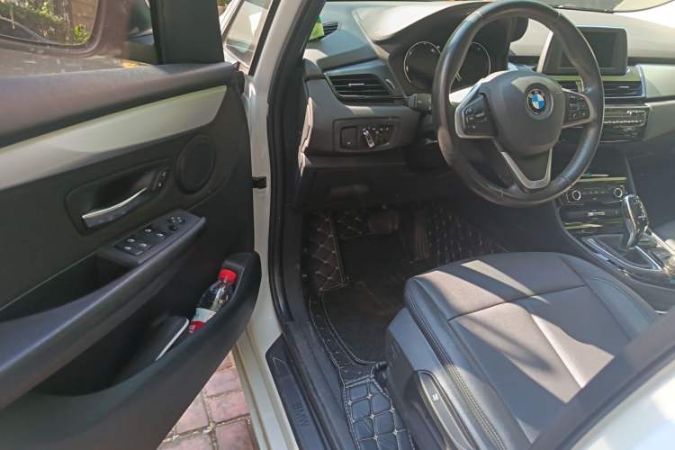 Used BMW 2 Series Gran Tourer 2018 220i Leading Model Driver Seat
