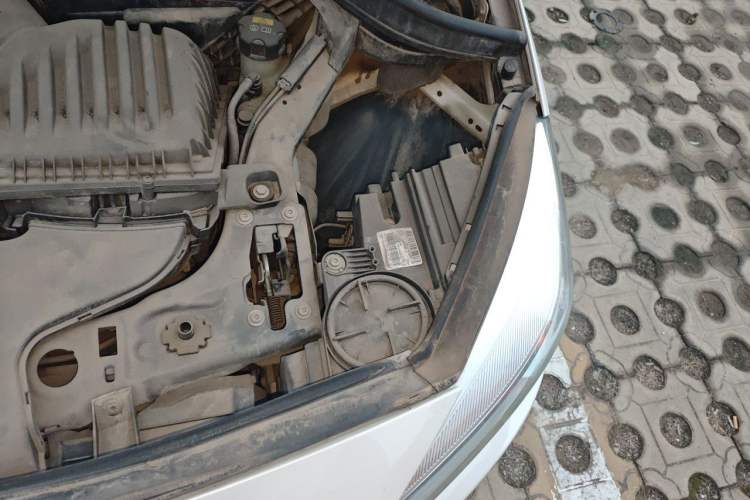 Used BMW 2 Series Gran Tourer 2018 220i Leading Model Engine Bay Left
