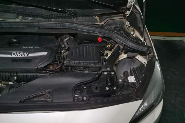 Used BMW 2 Series Gran Tourer 2018 220i Leading Model Engine Bay Left