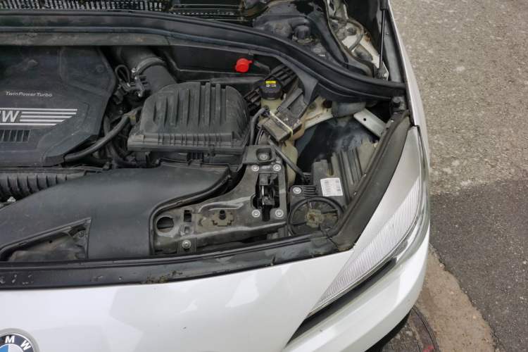 Used BMW 2 Series Gran Tourer 2018 220i Leading Model Engine Bay Left