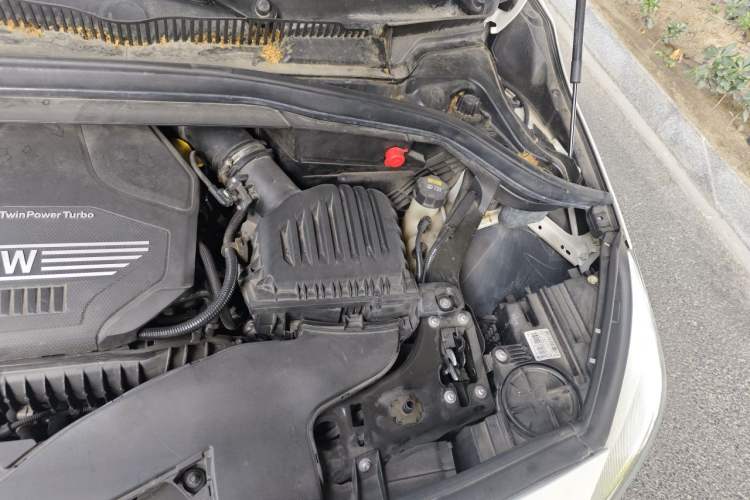 Used BMW 2 Series Gran Tourer 2018 220i Leading Model Engine Bay Left