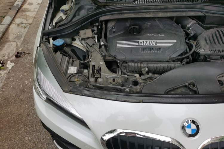 Used BMW 2 Series Gran Tourer 2018 220i Leading Model Engine Bay Right
