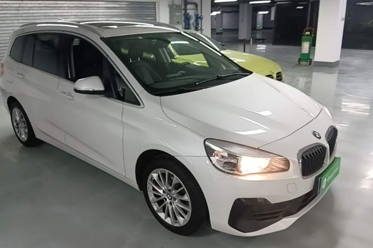 Used BMW 2 Series Gran Tourer 2018 220i Leading Model Exterior 1