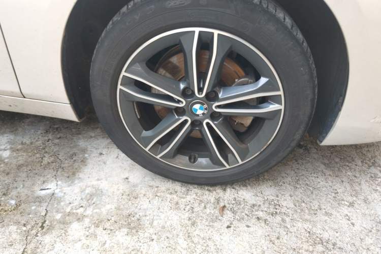 Used BMW 2 Series Gran Tourer 2018 220i Luxury Sports Package Exterior 1